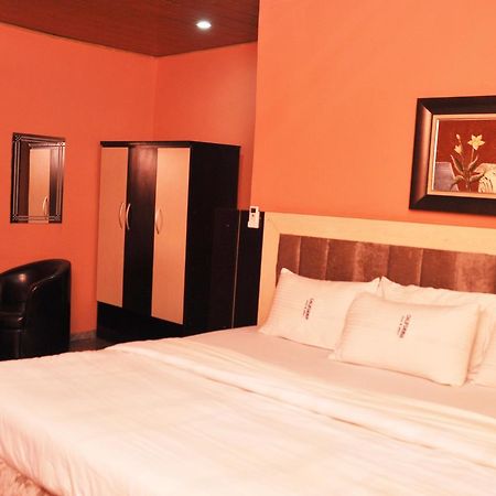California Garden, Hotel & Suites Onitsha  Exterior foto